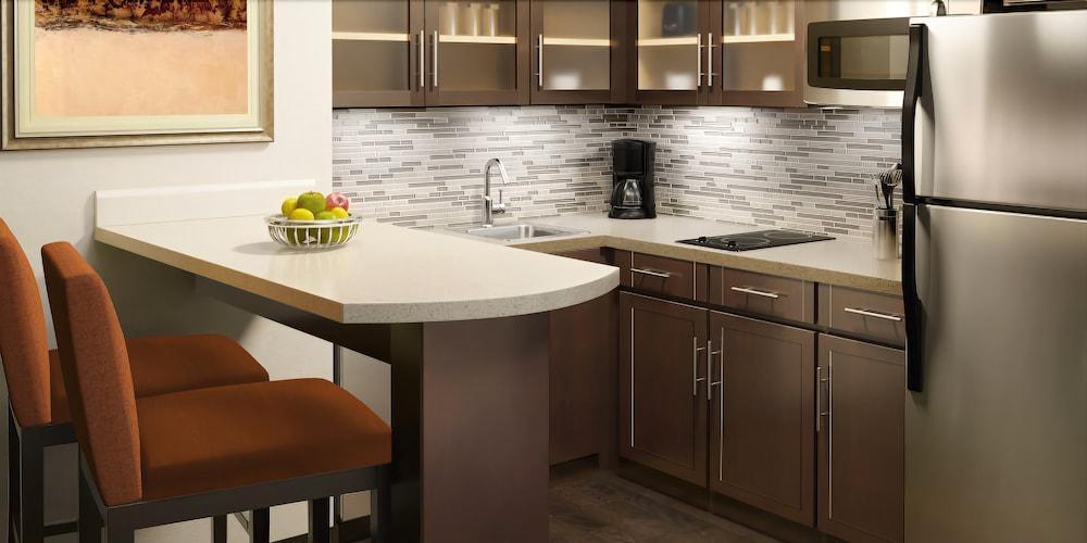 Staybridge Suites Dearborn By Ihg Exteriör bild