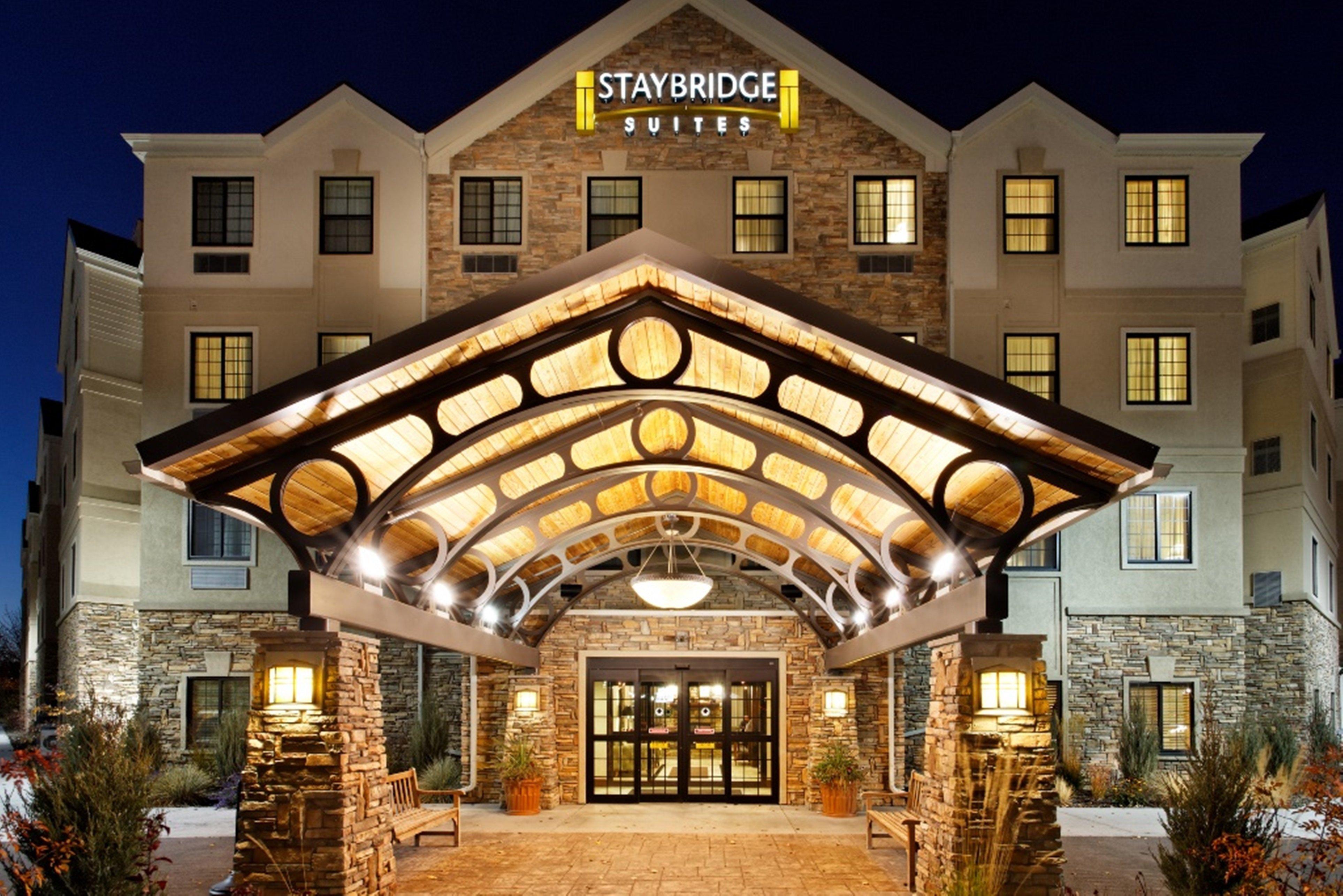 Staybridge Suites Dearborn By Ihg Exteriör bild